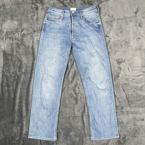 Classic Straight Leg Women's Jeans — Light Blue Wash